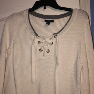 Women’s Gap White Sweater